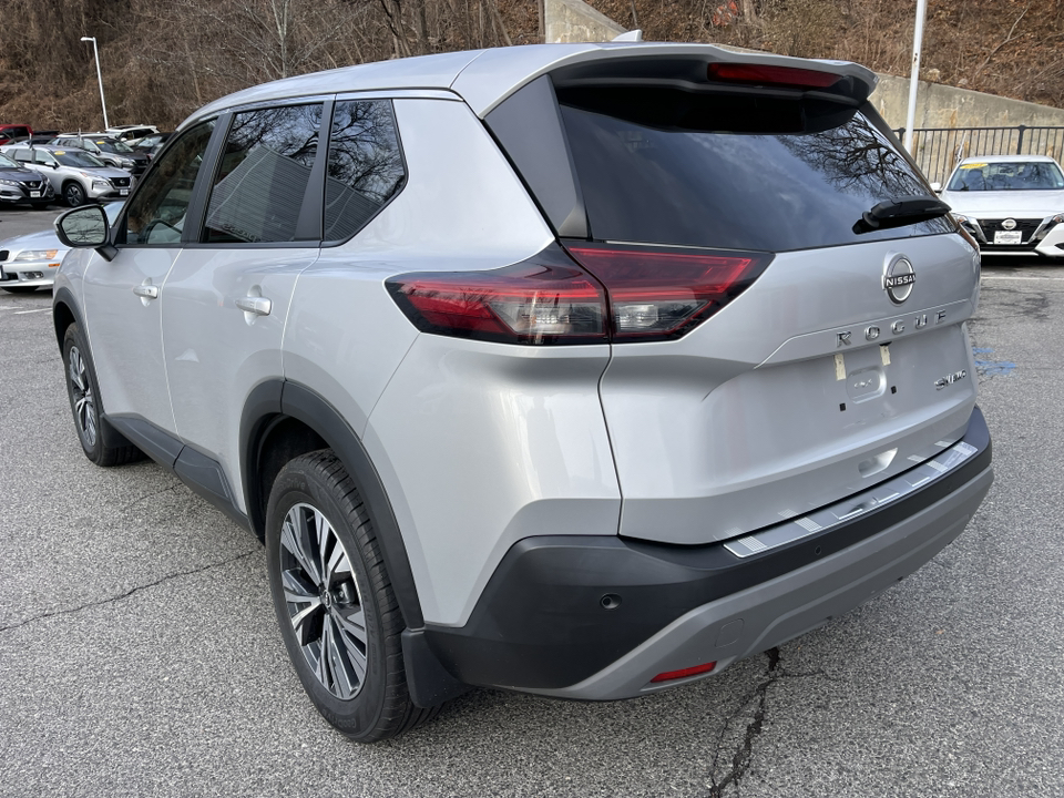 2022 Nissan Rogue SV 4