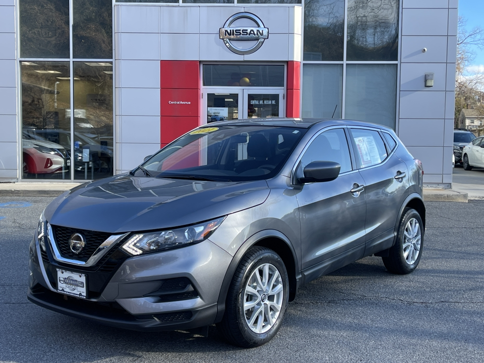 2021 Nissan Rogue Sport S 1