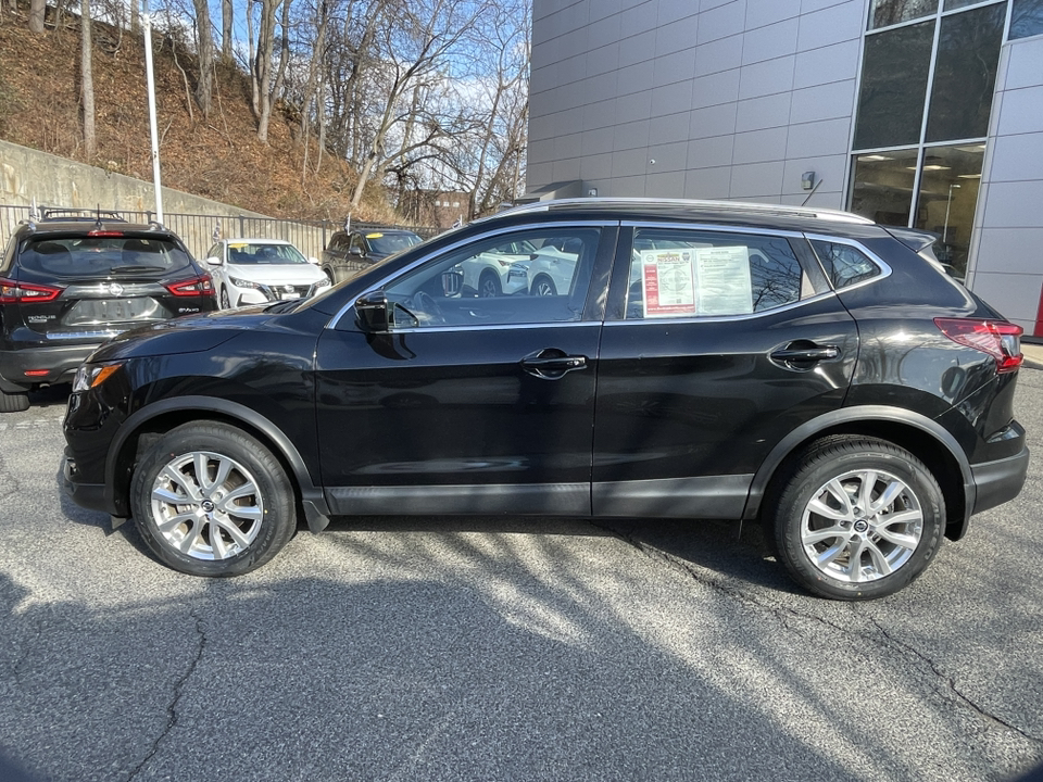 2021 Nissan Rogue Sport SV 3