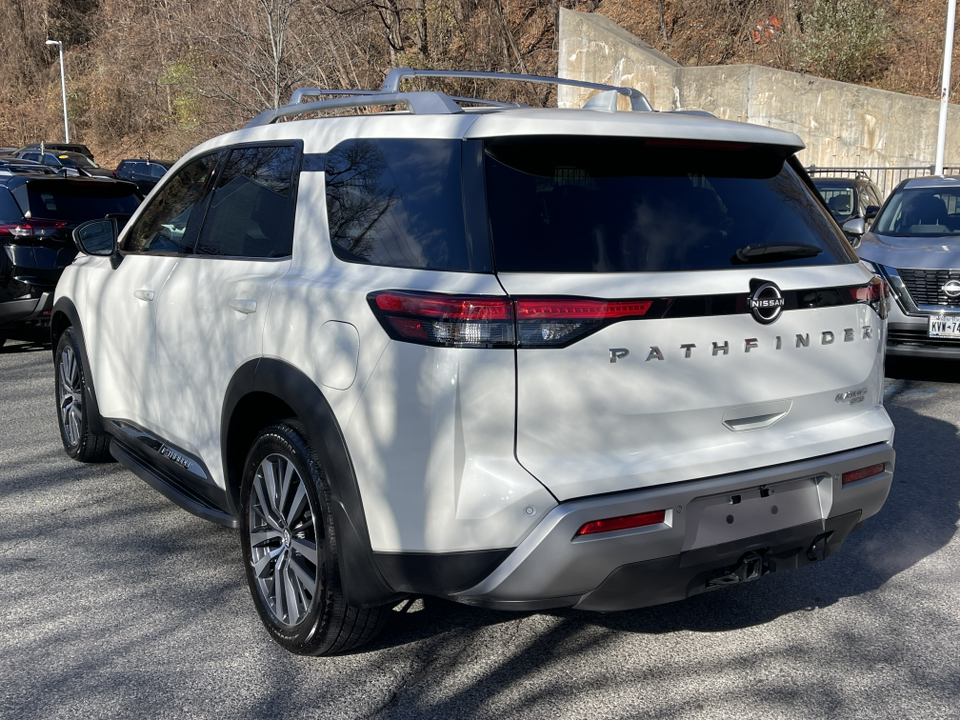 2022 Nissan Pathfinder Platinum 4