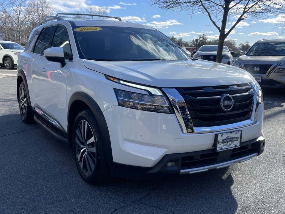 2022 Nissan Pathfinder Platinum 7