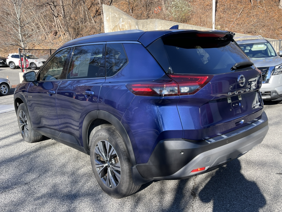 2021 Nissan Rogue SV 4