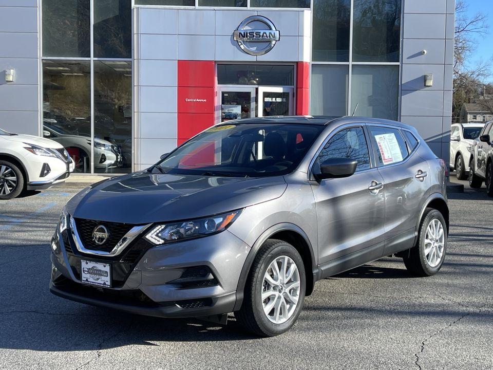 2021 Nissan Rogue Sport S 1