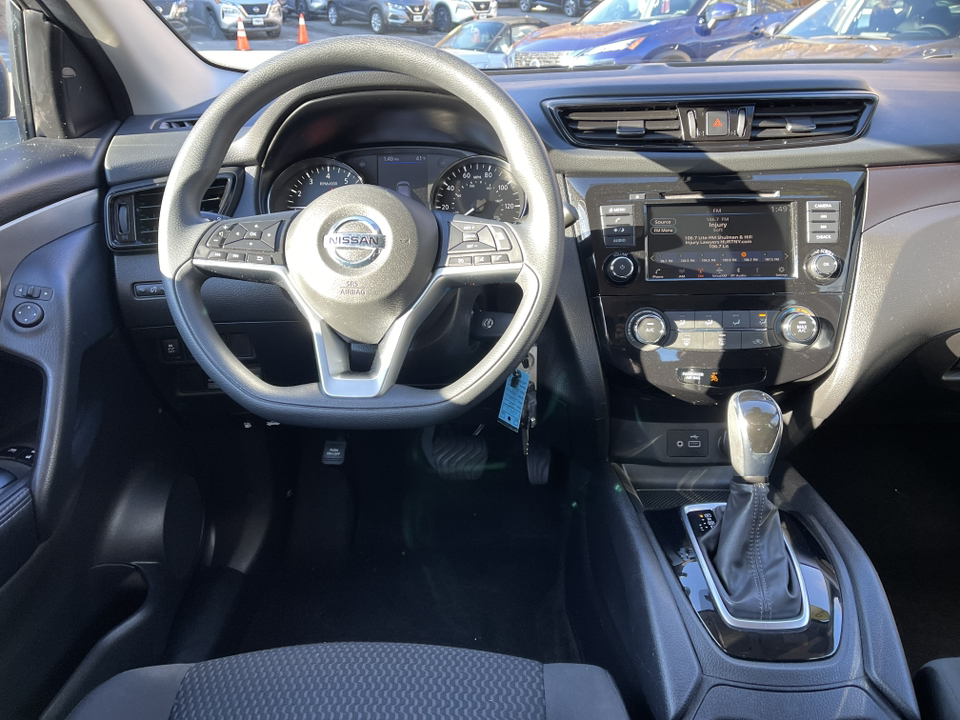 2021 Nissan Rogue Sport S 10