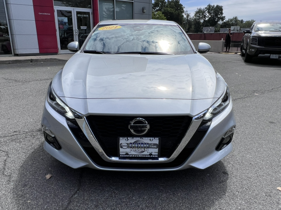 2021 Nissan Altima  2