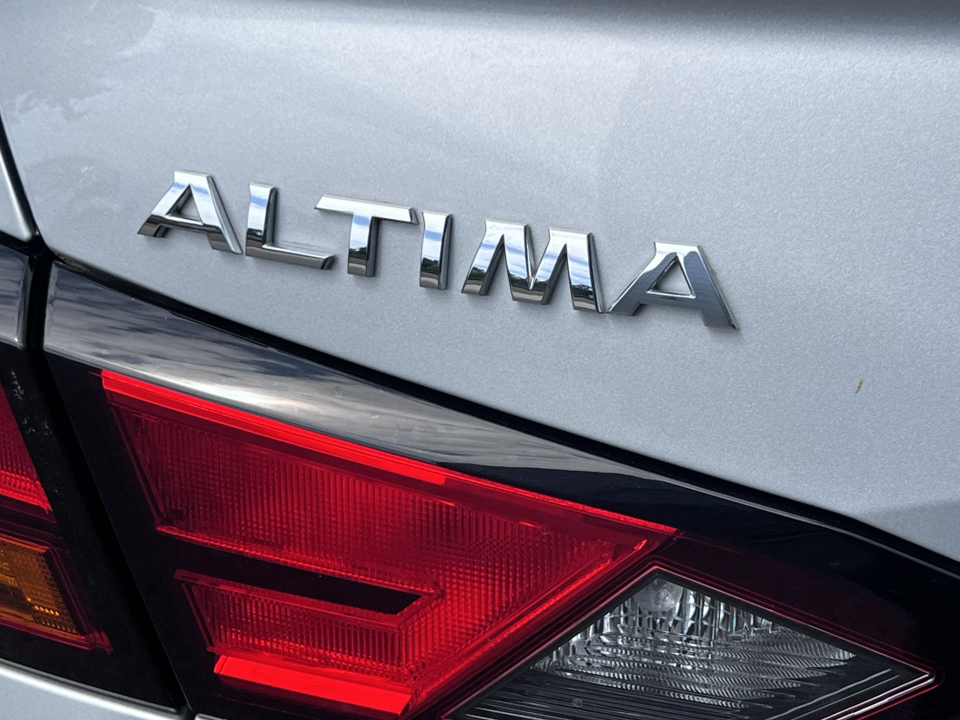 2021 Nissan Altima  33