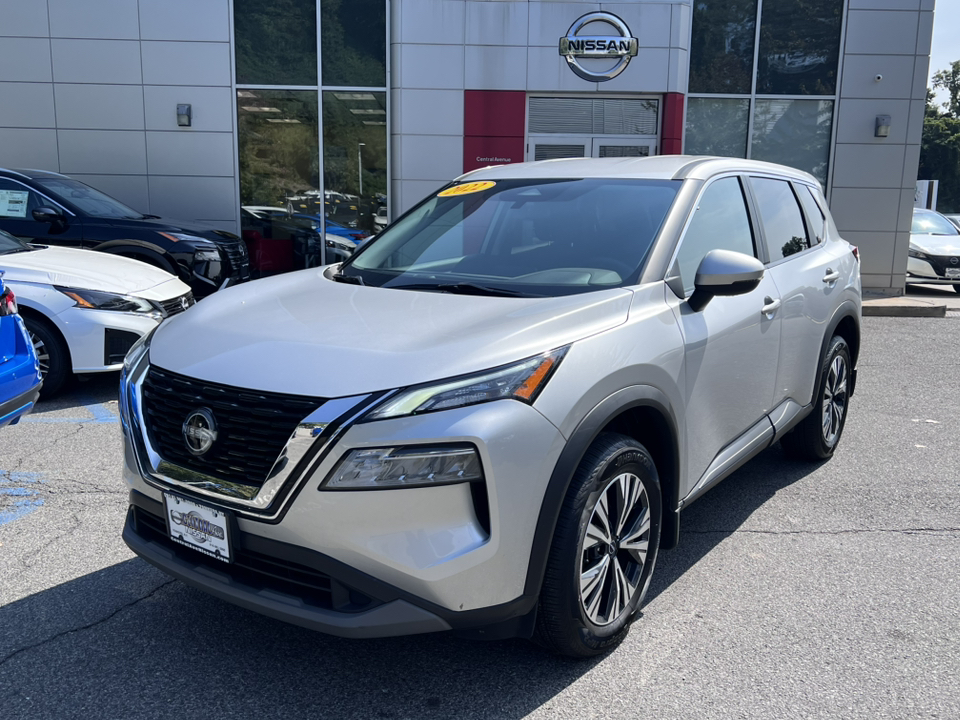 2022 Nissan Rogue Sport SV 1