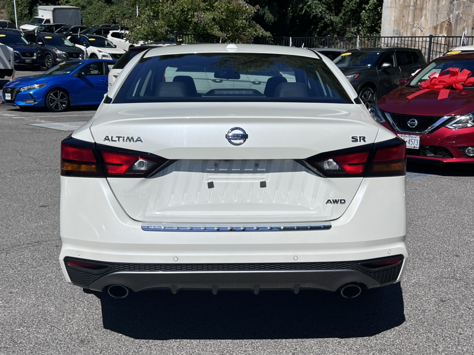 2022 Nissan Altima 2.5 SR 5