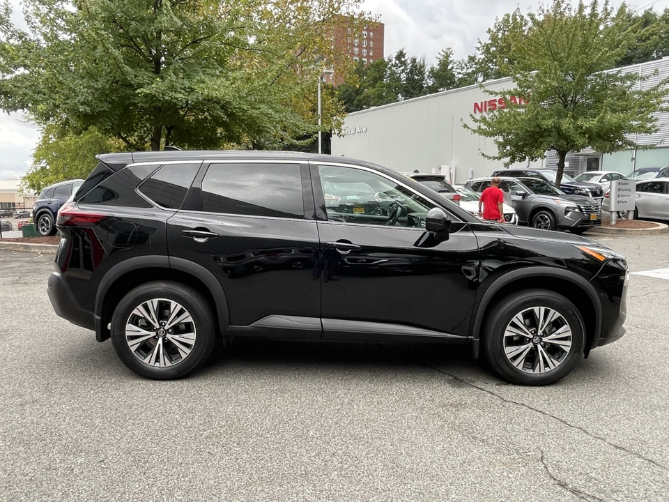 2021 Nissan Rogue SV 7