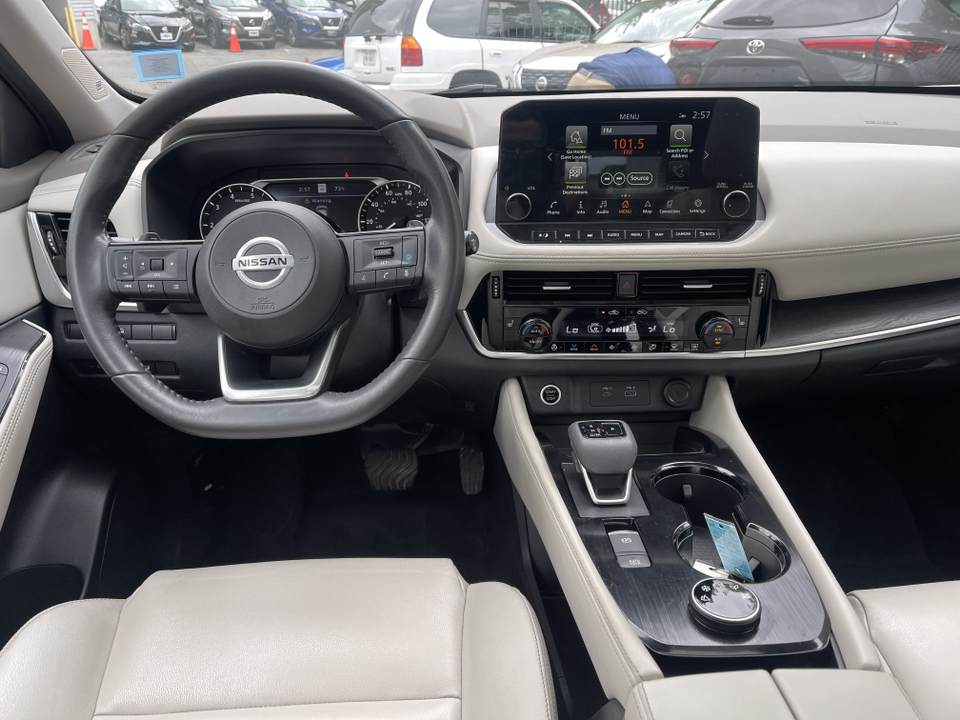 2021 Nissan Rogue SL 11