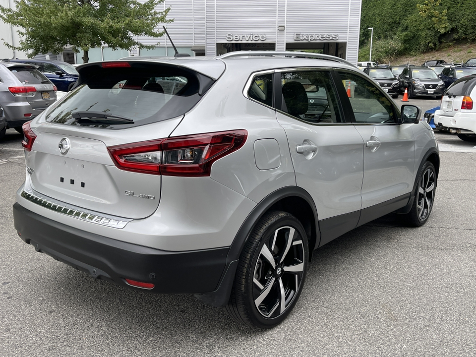 2022 Nissan Rogue Sport SL 6