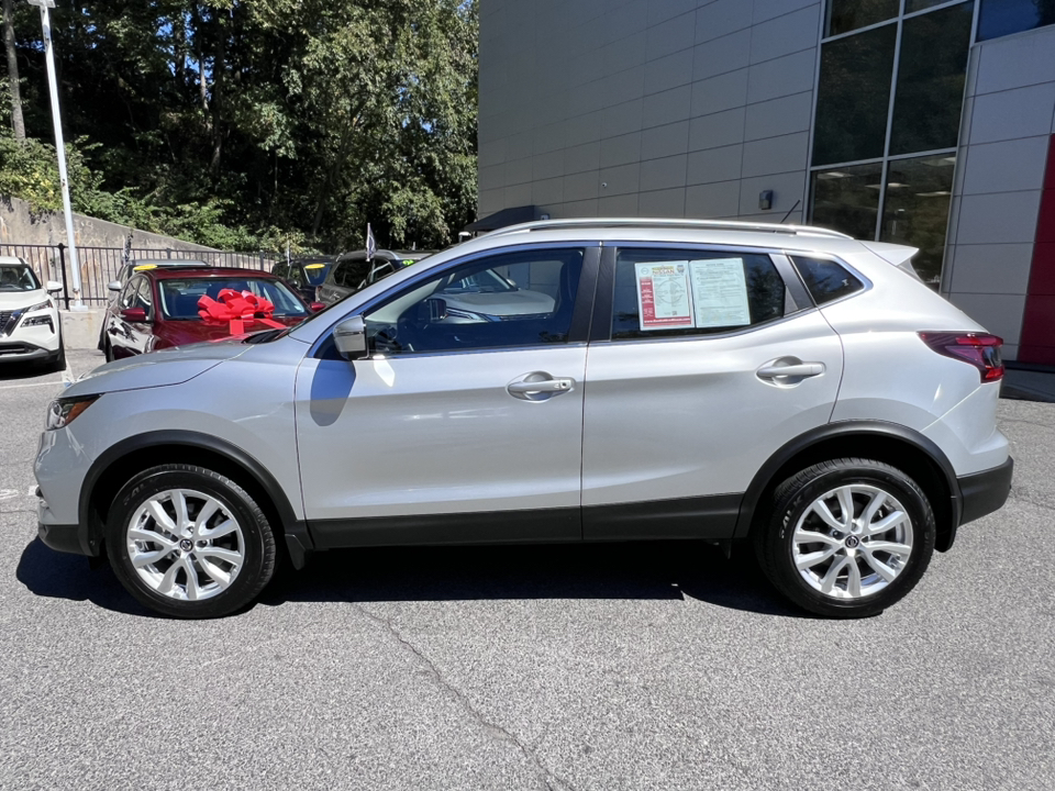 2022 Nissan Rogue Sport SV 3