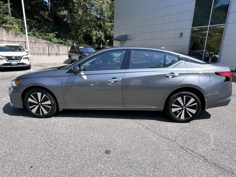 2022 Nissan Altima 2.5 SL 3