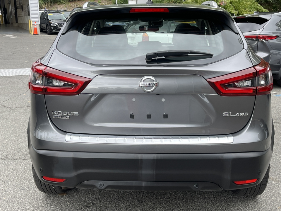 2022 Nissan Rogue Sport SL 5