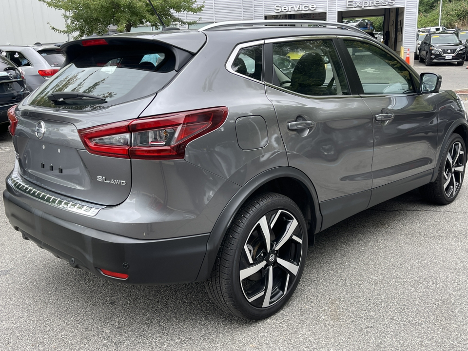 2022 Nissan Rogue Sport SL 6