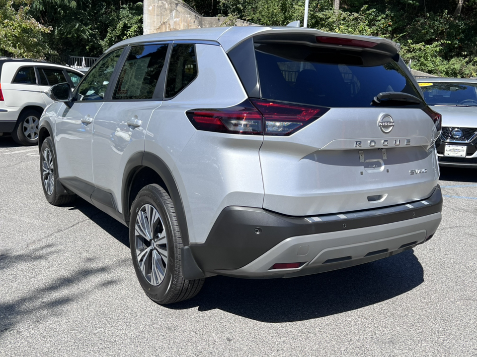 2021 Nissan Rogue SV 4