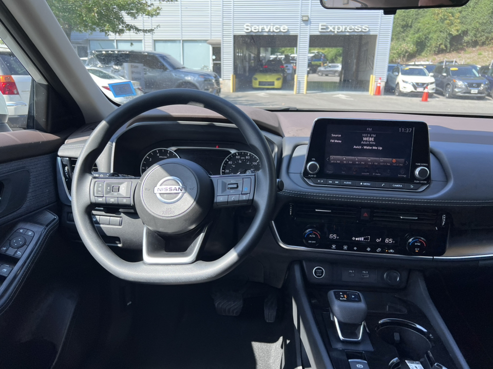 2021 Nissan Rogue SV 14