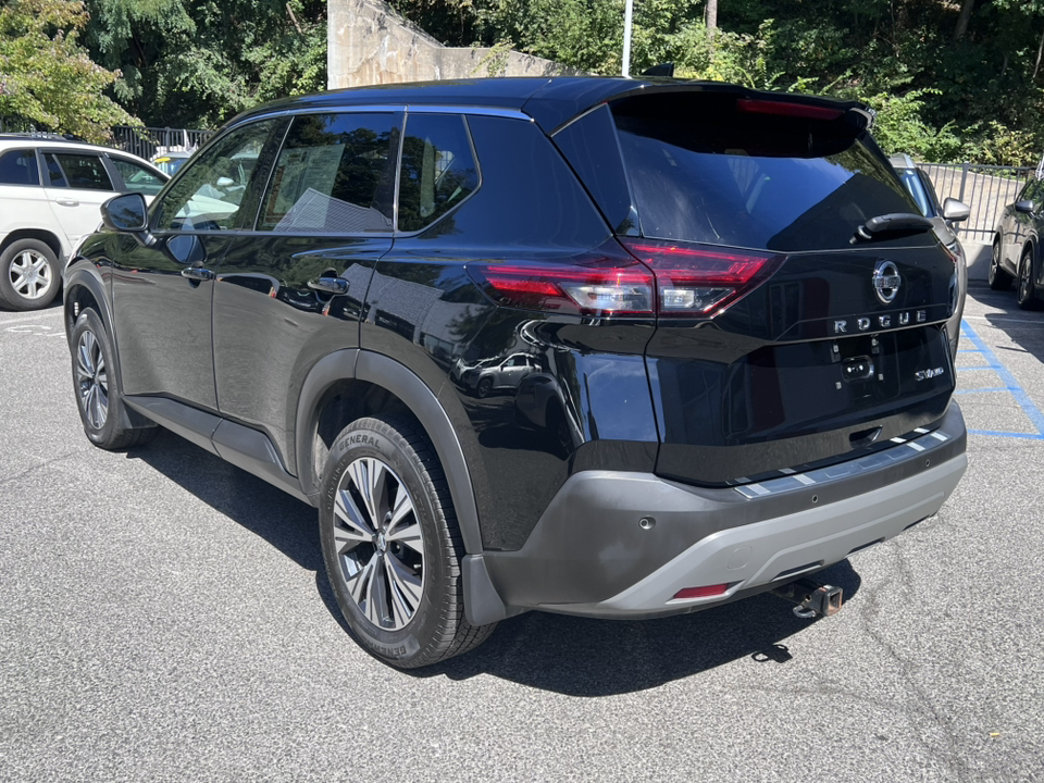 2021 Nissan Rogue SV 4