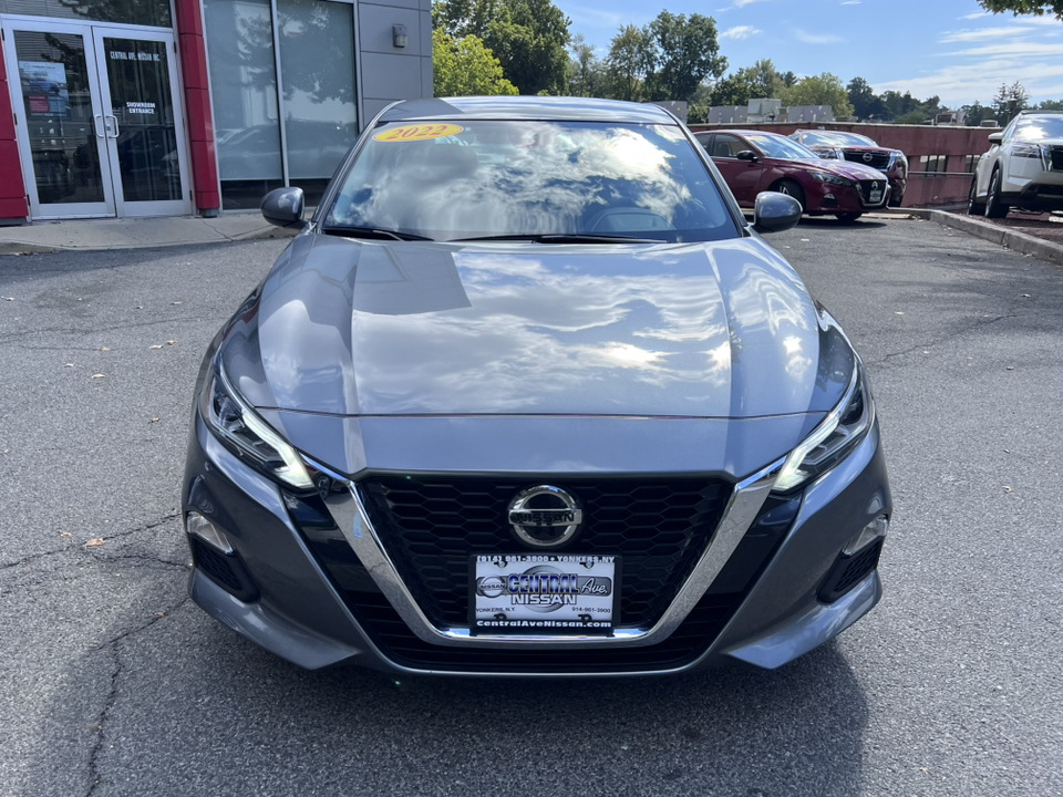 2022 Nissan Altima 2.5 SV 2