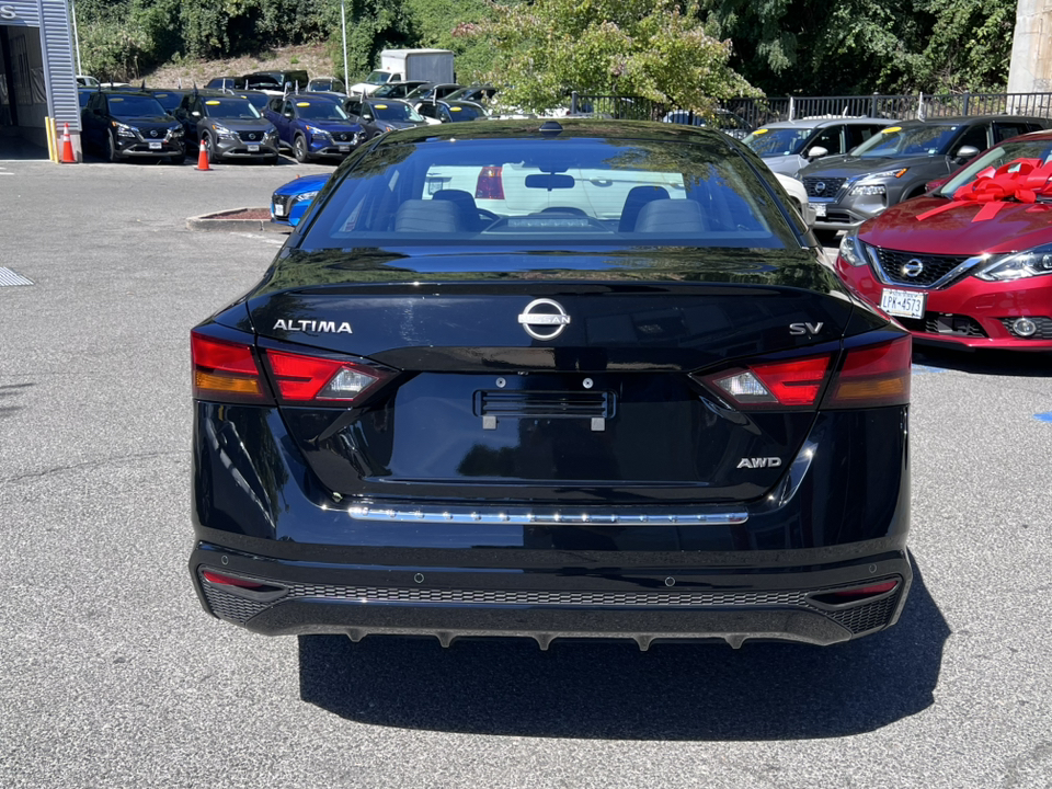 2023 Nissan Altima 2.5 SV 5