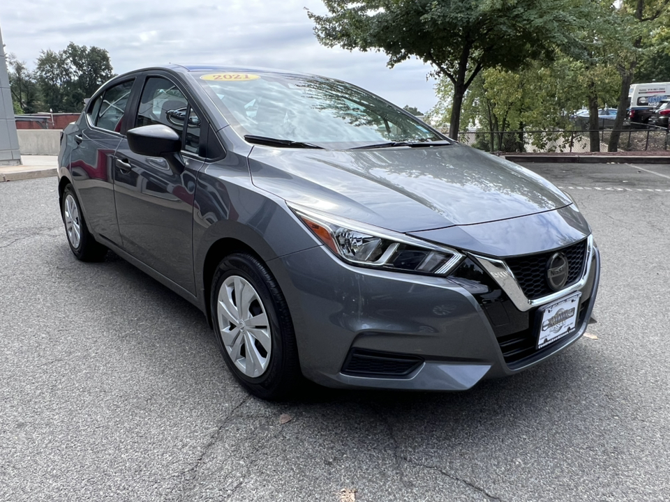 2021 Nissan Versa 1.6 S 7