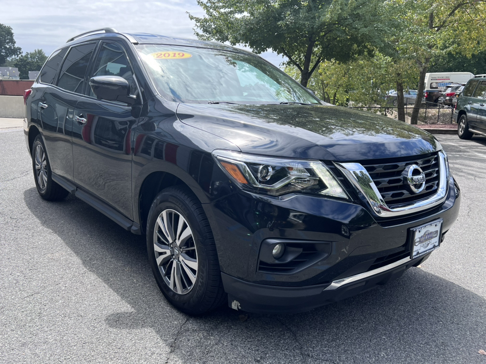 2019 Nissan Pathfinder SL 7