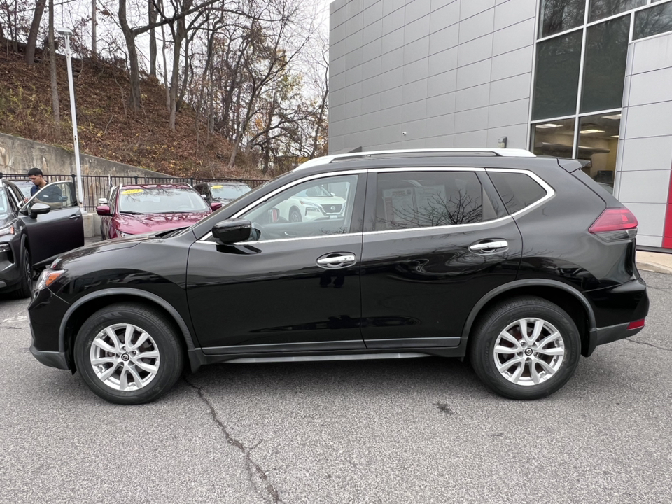 2019 Nissan Rogue SV 3