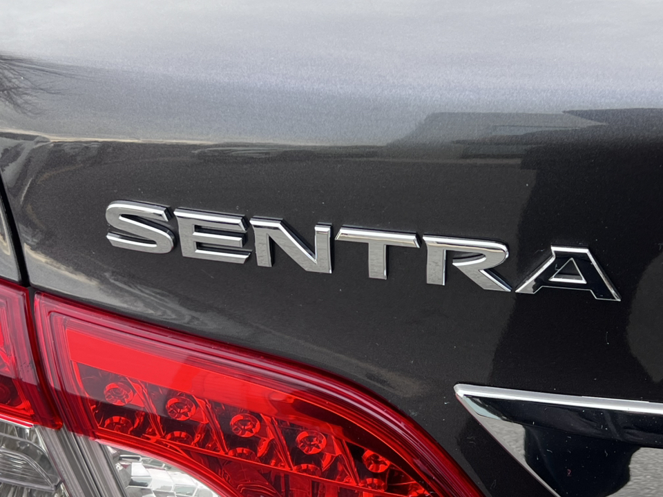 2014 Nissan Sentra SV 31