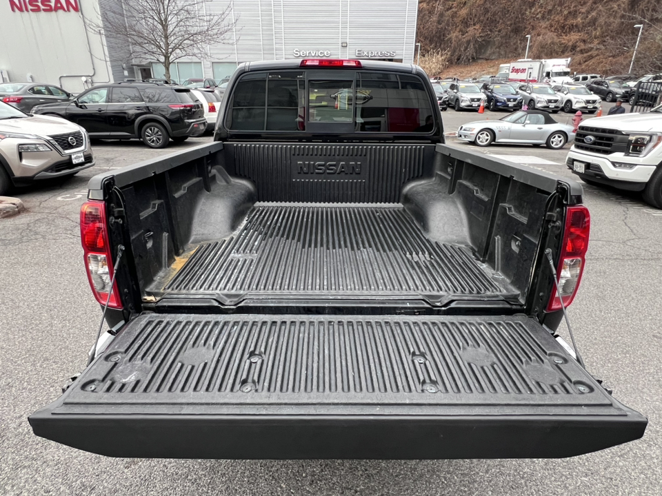 2018 Nissan Frontier SV 32