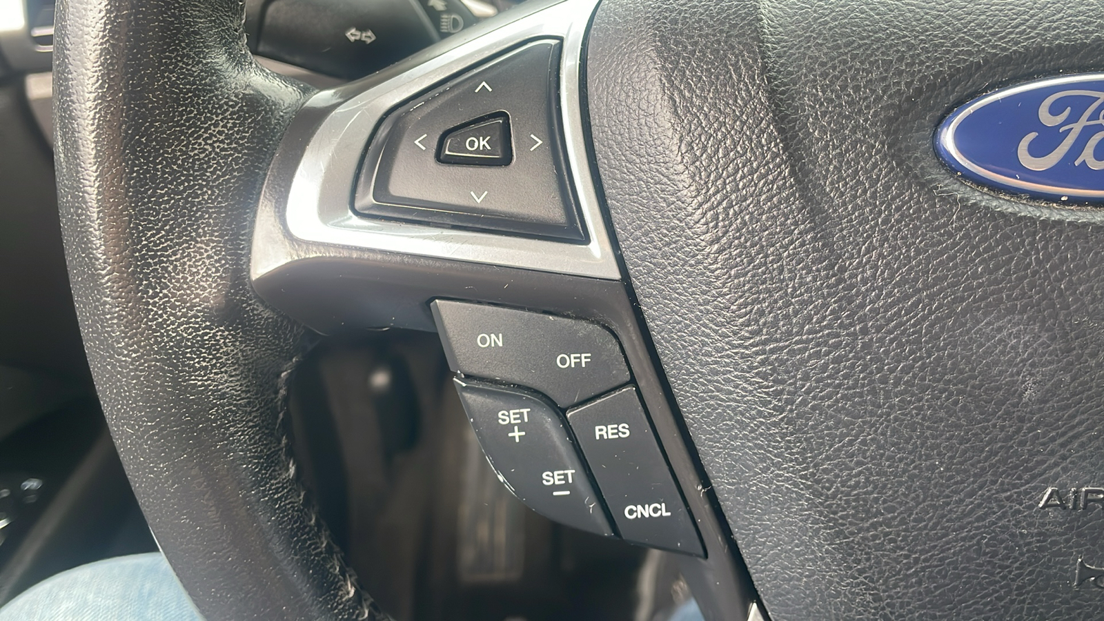 2013 Ford Fusion SE 15