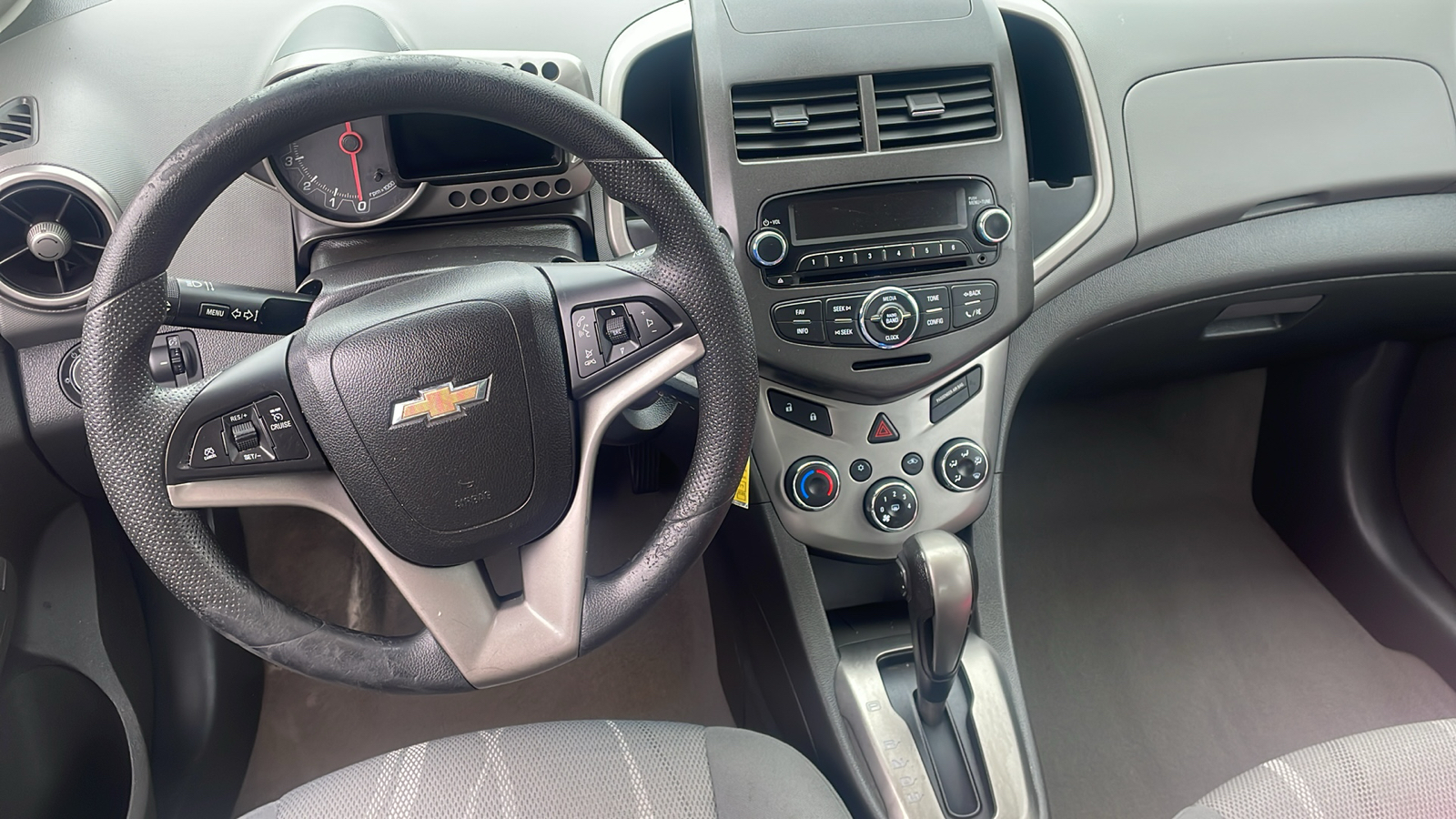 2014 Chevrolet Sonic LT 13