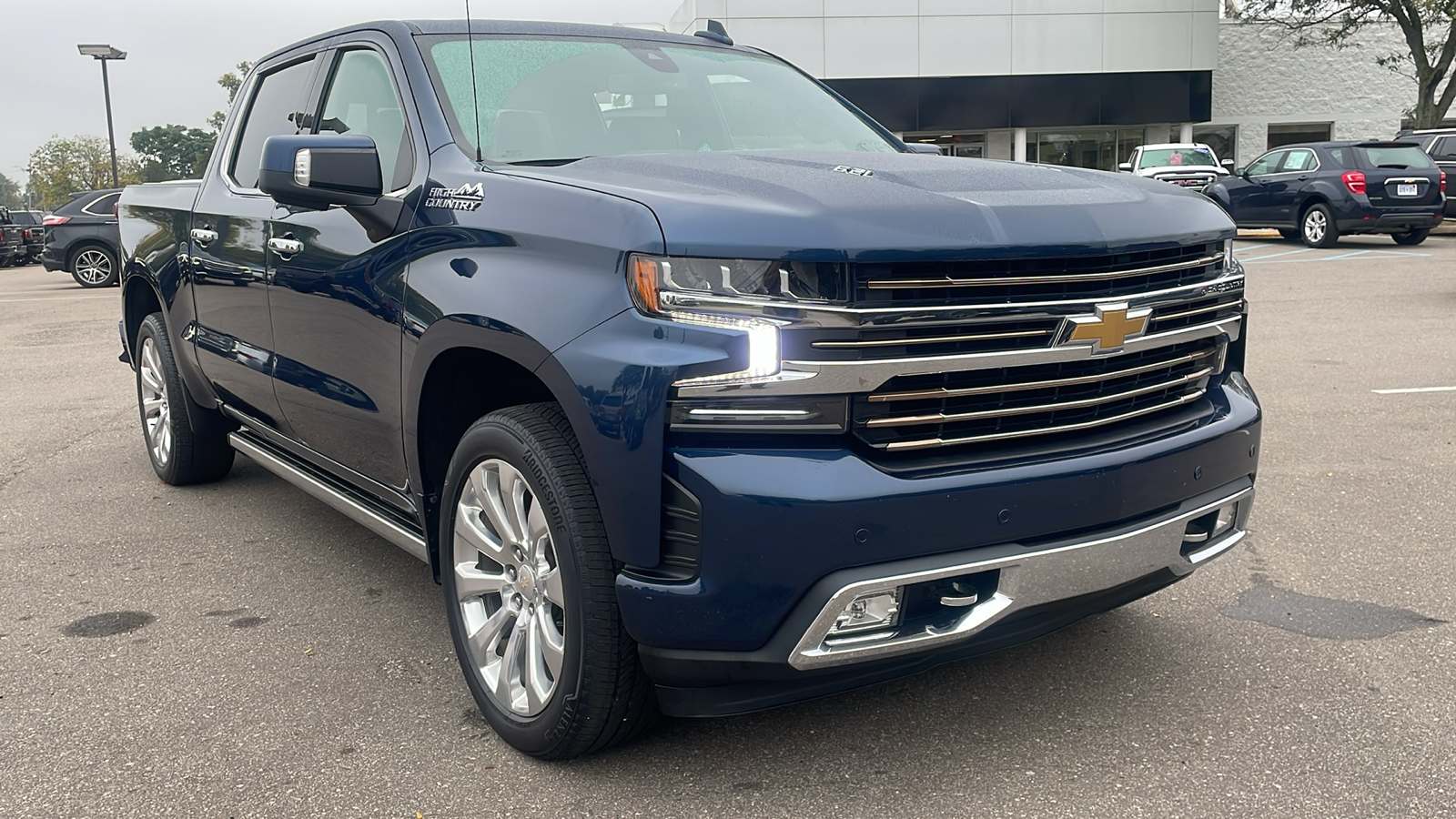 2022 Chevrolet Silverado 1500 LTD High Country 2