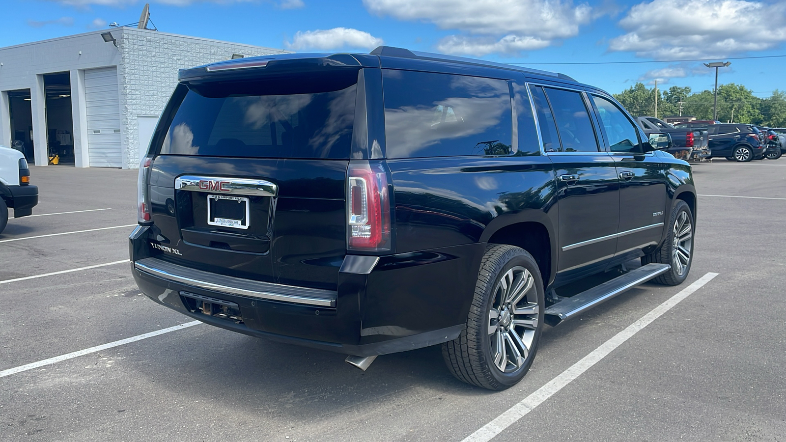 2019 GMC Yukon XL Denali 4