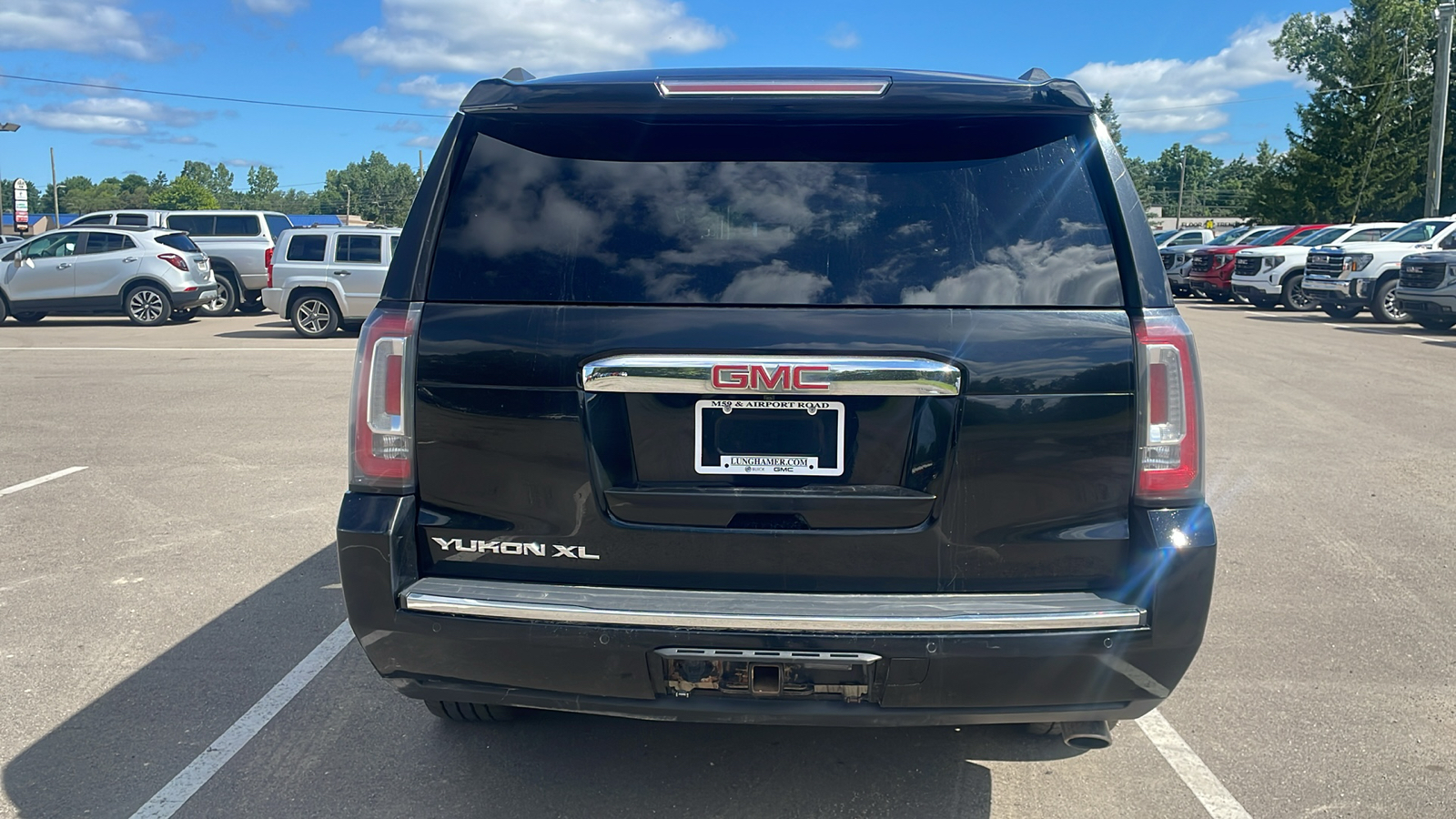 2019 GMC Yukon XL Denali 32