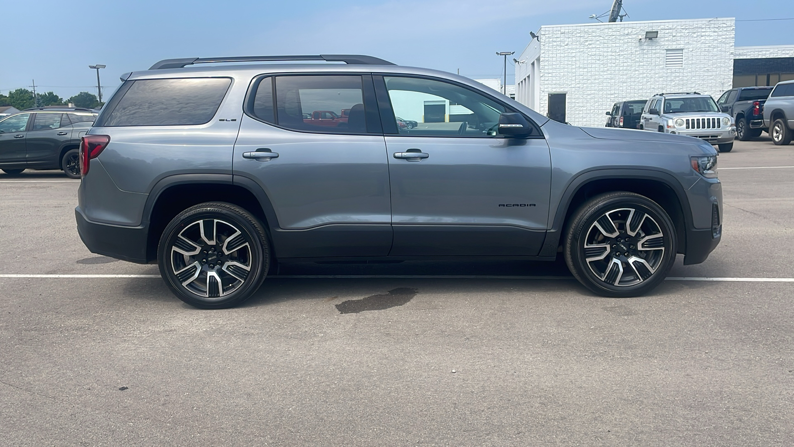 2021 GMC Acadia SLE 3