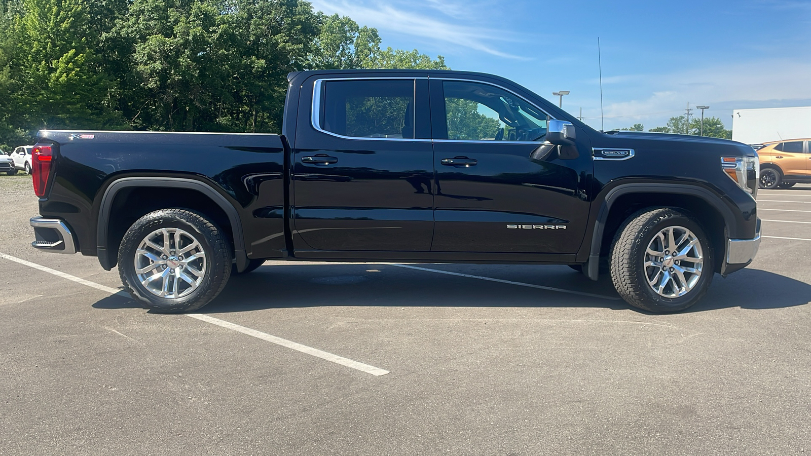 2022 GMC Sierra 1500 Limited SLE 3