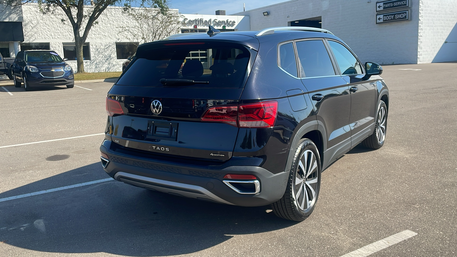 2023 Volkswagen Taos 1.5T SE 4