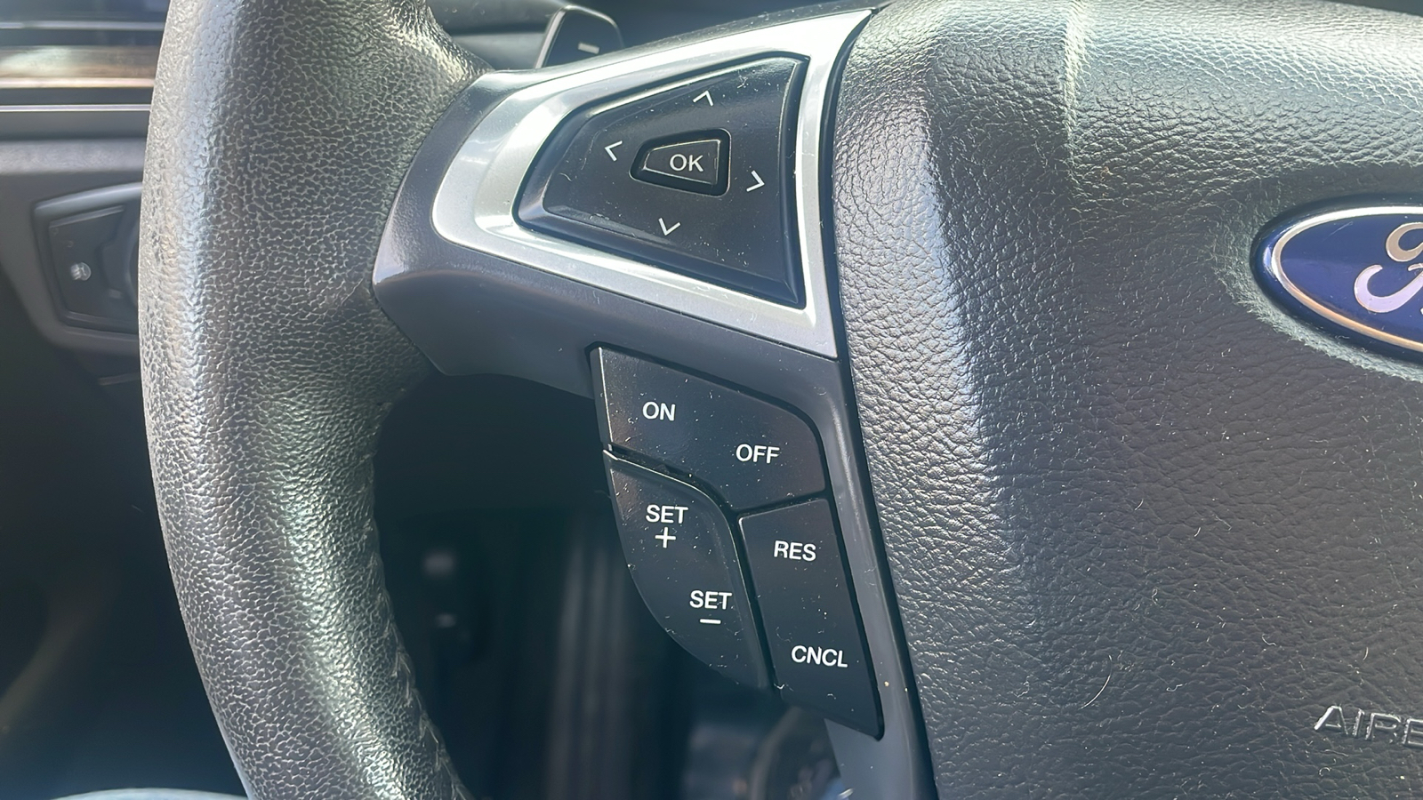2014 Ford Fusion SE 15