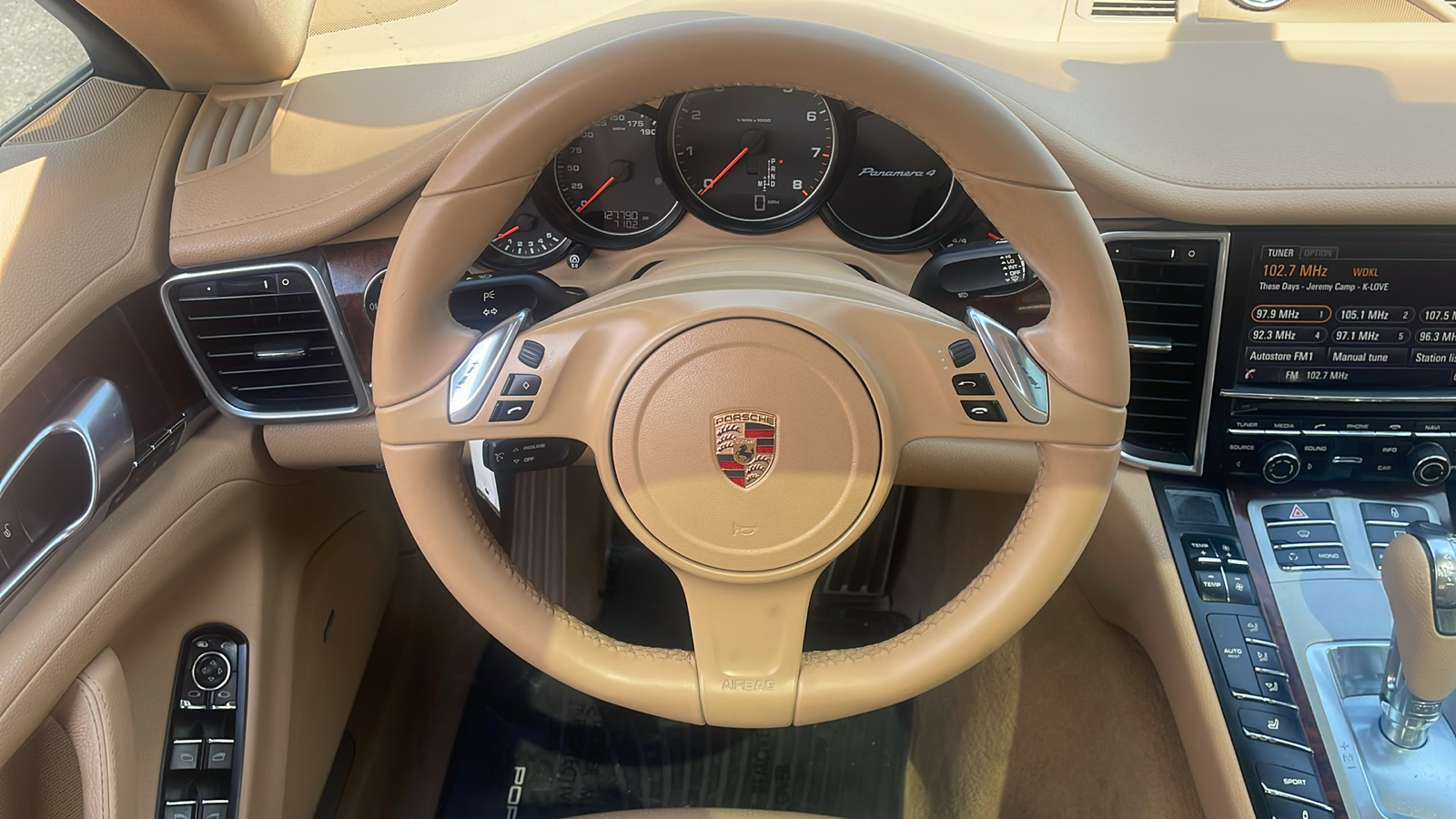 2013 Porsche Panamera 4 14