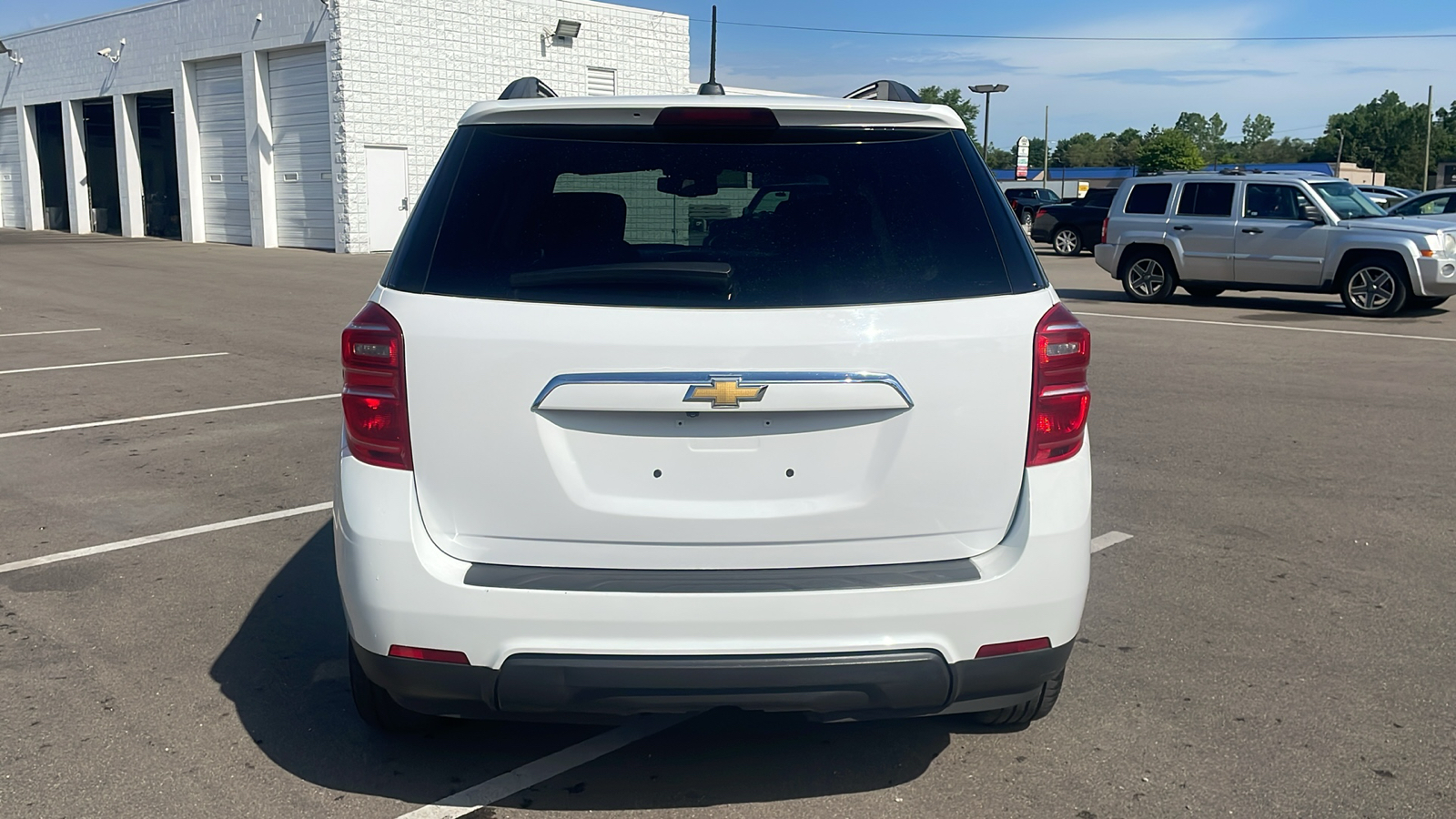 2016 Chevrolet Equinox LT 30