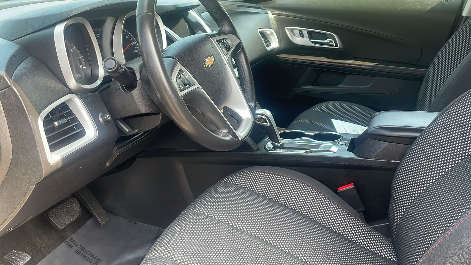 2015 Chevrolet Equinox LT 11