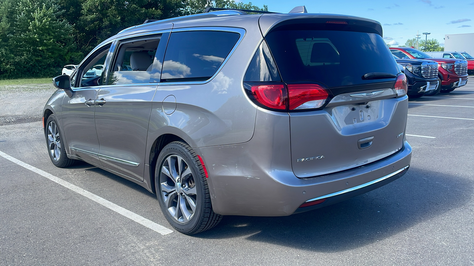 2017 Chrysler Pacifica Limited 5