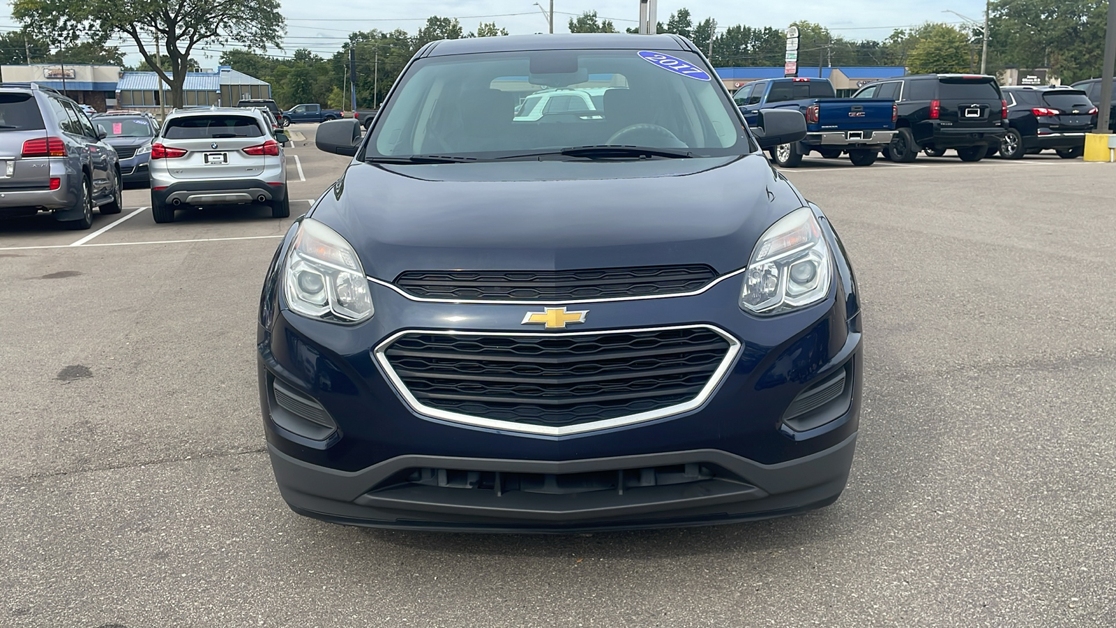 2017 Chevrolet Equinox LS 32