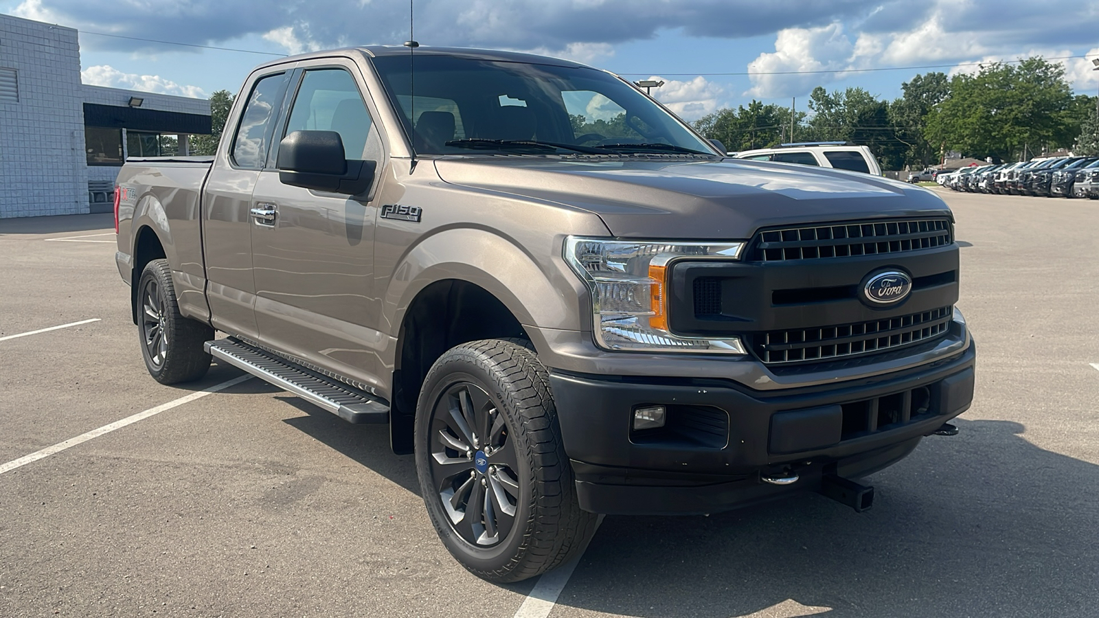 2018 Ford F-150 XLT 2