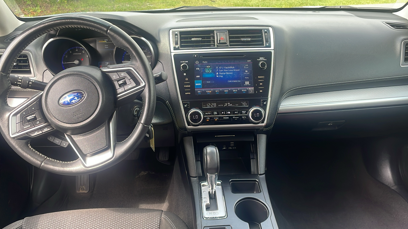 2019 Subaru Outback 2.5i Premium 12