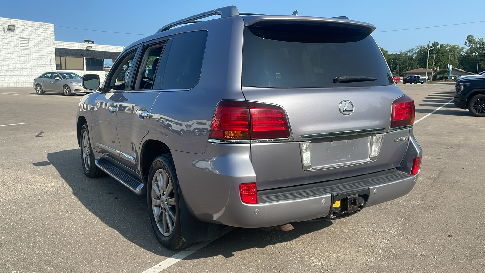 2011 Lexus LX 570 5