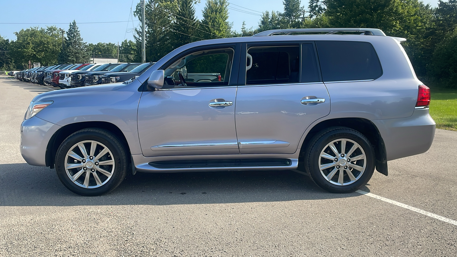 2011 Lexus LX 570 6