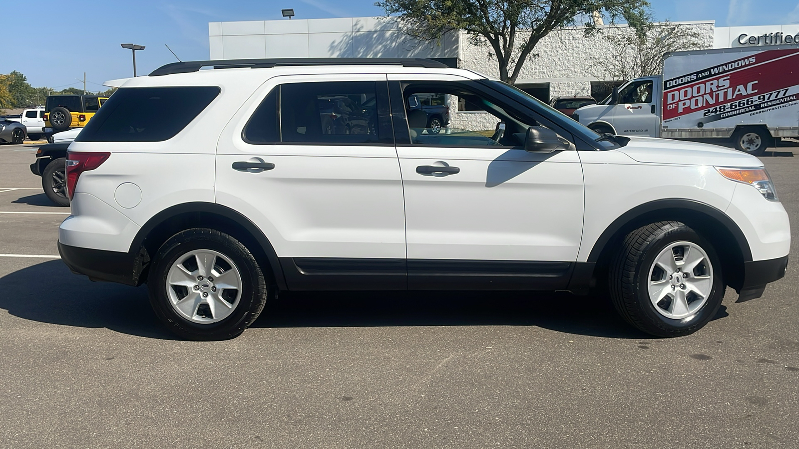 2013 Ford Explorer Base 3