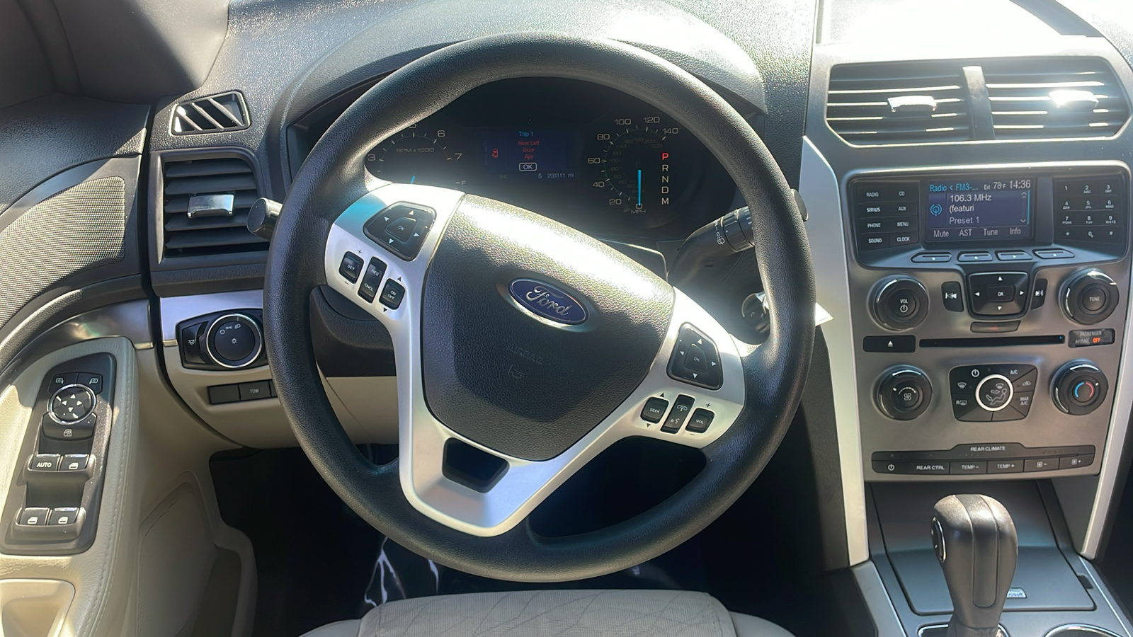 2013 Ford Explorer Base 14