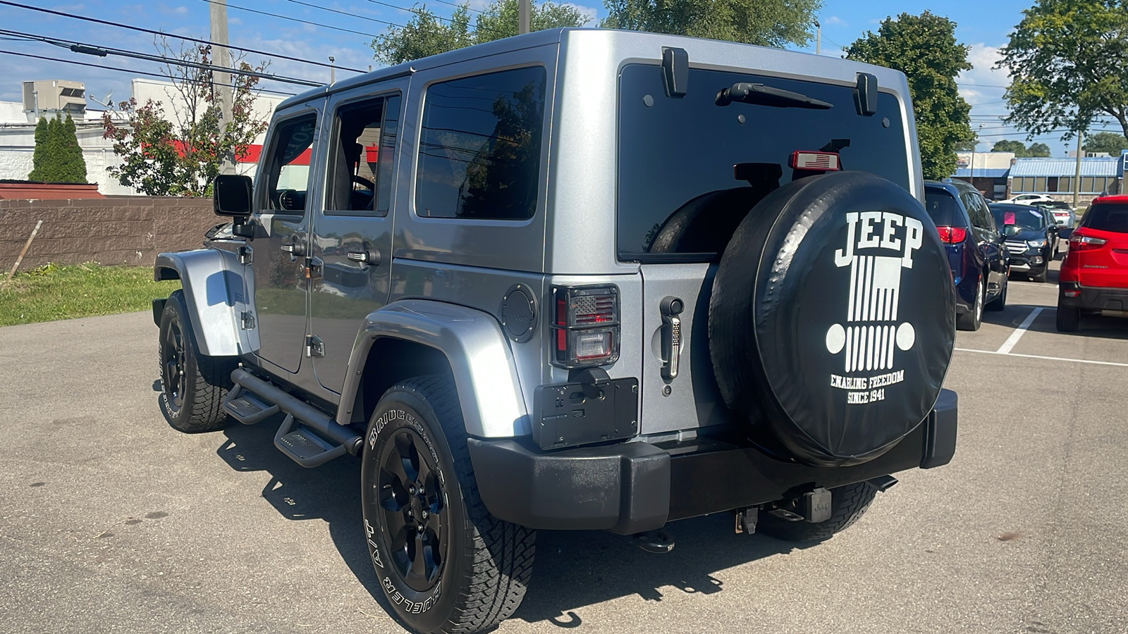 2015 Jeep Wrangler Unlimited Sahara Altitude 5